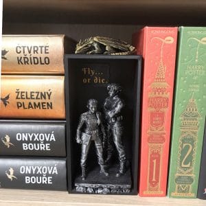 Fly or die - book nook